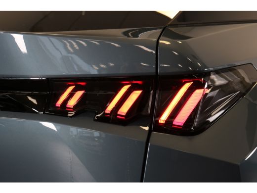 Peugeot 3008 1.6 plug-in Hybrid 195 Allure | Navi | Cruise | LED | 19'' | Keyless | Camera | PDC V+A | Apple C... ActivLease financial lease