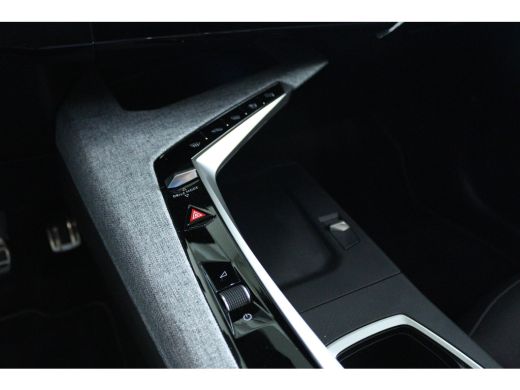 Peugeot 5008 1.2 Hybrid 145 GT | Adapt. Cruise | Schuifdak | Camera | Stoel+Stuurverwarming | 7-Pers | MATRIX ... ActivLease financial lease