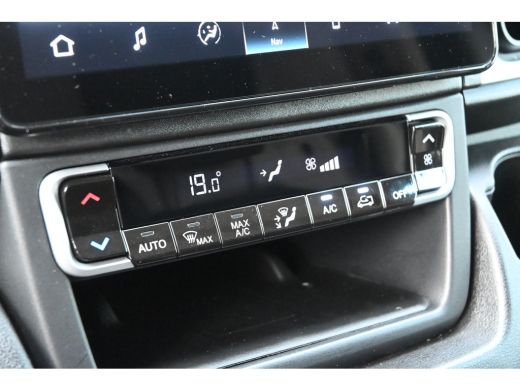 Peugeot e-Boxer 3.5t L3H2 Zwaar 110 kWh | Navigatie | Achteruitrijcamera | Climate Control | Cruise Control | !! ActivLease financial lease