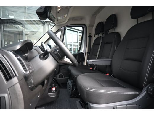 Peugeot e-Boxer 3.5t L3H2 Zwaar 110 kWh | Navigatie | Achteruitrijcamera | Climate Control | Cruise Control | !! ActivLease financial lease