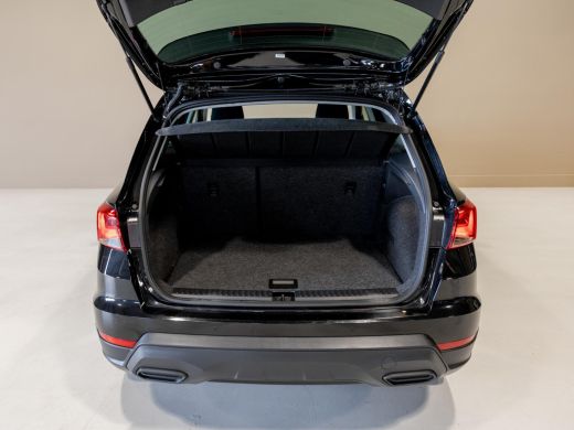 Seat Arona 1.0 EcoTSI Style Business Connect / 95pk / Stoelverwarming / Automatische klimaatregeling / ActivLease financial lease