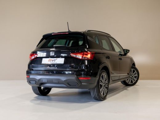 Seat Arona 1.0 EcoTSI Style Business Connect / 95pk / Stoelverwarming / Automatische klimaatregeling / ActivLease financial lease