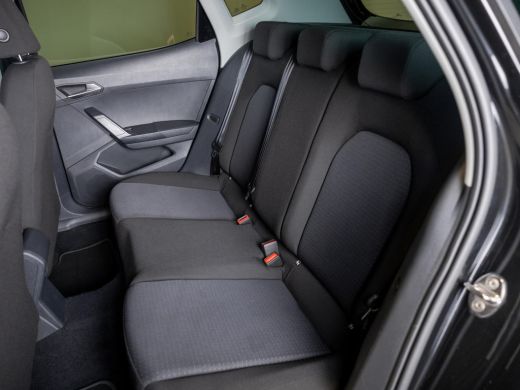 Seat Arona 1.0 EcoTSI Style Business Connect / 95pk / Stoelverwarming / Automatische klimaatregeling / ActivLease financial lease