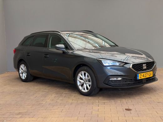 Seat Leon Sportstourer Style Business Intense 110PK TREKHAAK | Achteruitrijcamera | Apple Carplay / Android... ActivLease financial lease