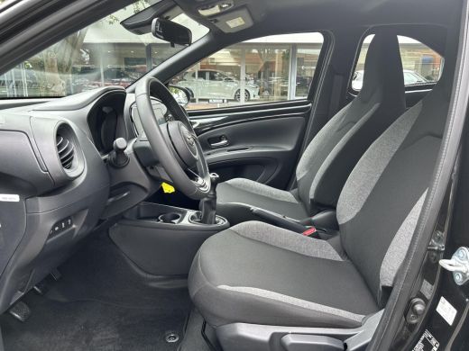 Toyota Aygo 1.0 VVT-i MT Play ActivLease financial lease