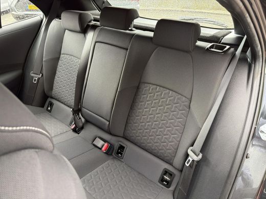Toyota Corolla 1.8 Hybrid Active | Apple CarPlay/Android auto | Achteruitrijcamera | Parkeersensoren achter ActivLease financial lease