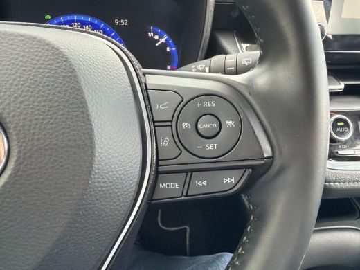 Toyota Corolla 1.8 Hybrid Active | Apple CarPlay/Android auto | Achteruitrijcamera | Parkeersensoren achter ActivLease financial lease
