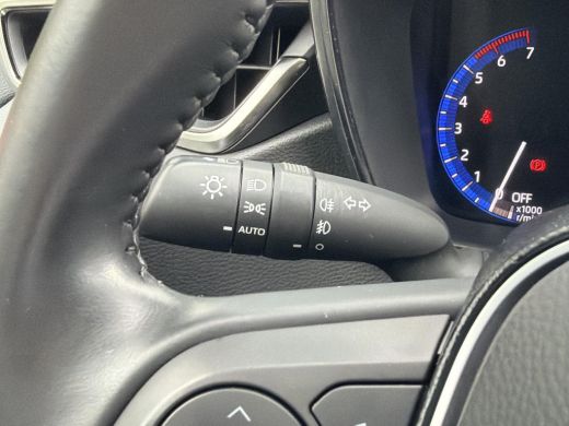 Toyota Corolla 1.8 Hybrid Active | Apple CarPlay/Android auto | Achteruitrijcamera | Parkeersensoren achter ActivLease financial lease