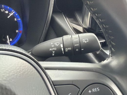 Toyota Corolla 1.8 Hybrid Active | Apple CarPlay/Android auto | Achteruitrijcamera | Parkeersensoren achter ActivLease financial lease