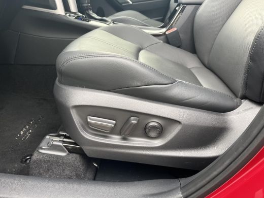 Toyota Corolla Cross Hybrid 200 Executive | Panoramadak | Navigatie | Stoel en stuurverwarming | Dodehoekdetectie ActivLease financial lease