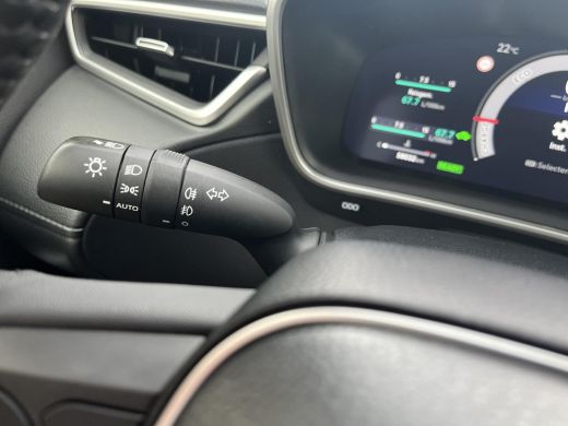 Toyota Corolla Cross Hybrid 200 Executive | Panoramadak | Navigatie | Stoel en stuurverwarming | Dodehoekdetectie ActivLease financial lease