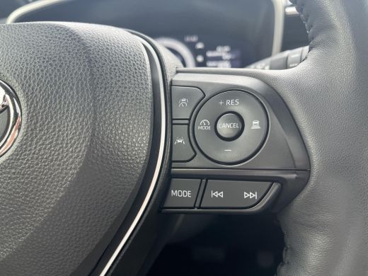 Toyota Corolla Cross Hybrid 200 Executive | Panoramadak | Navigatie | Stoel en stuurverwarming | Dodehoekdetectie ActivLease financial lease