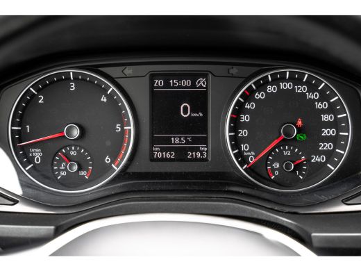 Volkswagen Amarok Highline V6 3.0 TDI 4x4 | 258 PK | 1ste Eigenaar | LED | Camera | Carplay | Cruise | Trekhaak | A... ActivLease financial lease