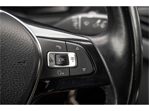 Volkswagen Amarok Highline V6 3.0 TDI 4x4 | 258 PK | 1ste Eigenaar | LED | Camera | Carplay | Cruise | Trekhaak | A... ActivLease financial lease