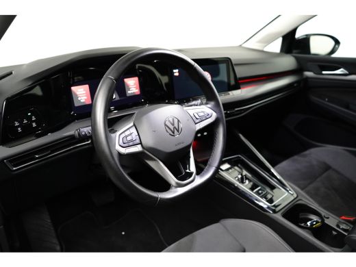 Volkswagen Golf 1.4 eHybrid Style | Full-LED koplampen | Parkeersensor achter | Volledig digitaal instrumentenpaneel ActivLease financial lease