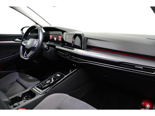 Volkswagen Golf 1.4 eHybrid Style | Full-LED koplampen | Parkeersensor achter | Volledig digitaal instrumentenpaneel ActivLease financial lease