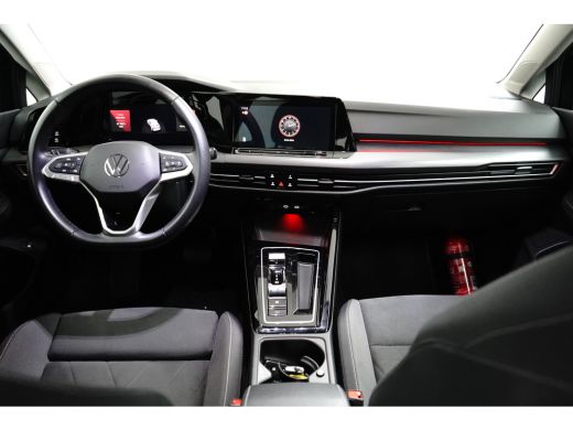 Volkswagen Golf 1.4 eHybrid Style | Full-LED koplampen | Parkeersensor achter | Volledig digitaal instrumentenpaneel ActivLease financial lease