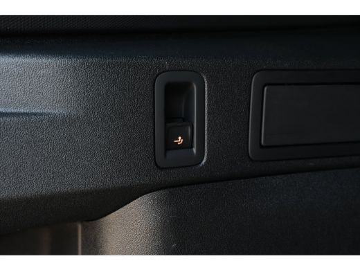 Volkswagen Tiguan 1.5 eHybrid 272pk R-Line Edition | Panoramadak | Trekhaak | Leder | 20" | Stoelverwarming & Venti... ActivLease financial lease