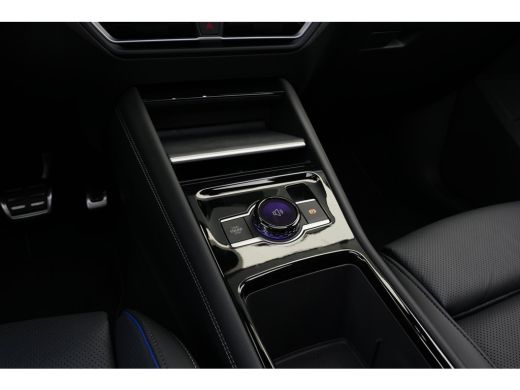 Volkswagen Tiguan 1.5 eHybrid 272pk R-Line Edition | Panoramadak | Trekhaak | Leder | 20" | Stoelverwarming & Venti... ActivLease financial lease