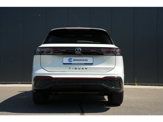 Volkswagen Tiguan 1.5 eHybrid 272pk R-Line Edition | Panoramadak | Trekhaak | Leder | 20" | Stoelverwarming & Venti... ActivLease financial lease