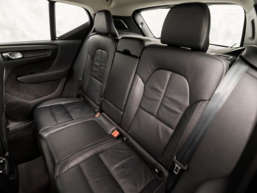 Volvo  XC40 1.5 T4 Recharge Inscription 211Pk Automaat (APPLE CARPLAY, GROOT NAVI, STUUR/STOELVERWARMING, LED... ActivLease financial lease