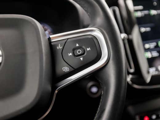 Volvo  XC40 1.5 T4 Recharge Inscription 211Pk Automaat (APPLE CARPLAY, GROOT NAVI, STUUR/STOELVERWARMING, LED... ActivLease financial lease