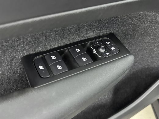 Volvo  XC40 1.5 T4 Recharge Inscription | Trekhaak | PDC V+A en Camera | Adaptive Cruiscontrol | Stoel + Stuu... ActivLease financial lease