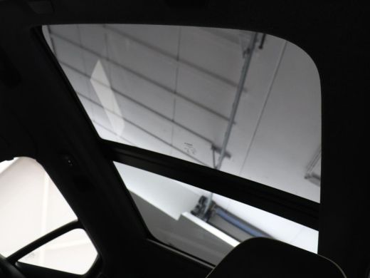 Volvo  XC40 1.5 T5 Recharge R-Design | SOH 89,1% | Panoramadak | Trekhaak | Stoelverwarming | 360 Camera | Ha... ActivLease financial lease
