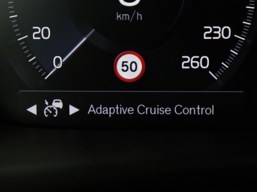 Volvo  XC40 1.5 T5 Recharge R-Design | SOH 89,1% | Panoramadak | Trekhaak | Stoelverwarming | 360 Camera | Ha... ActivLease financial lease
