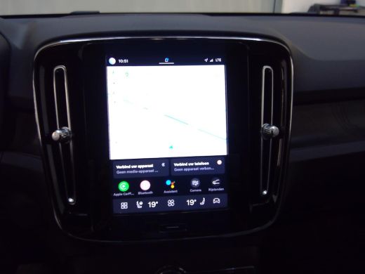 Volvo  XC40 Recharge Ultimate 70 kWh | Trekhaak | Panoramadak | PDC V+A en 360 Camera | Stoel + Stuurverwarmi... ActivLease financial lease