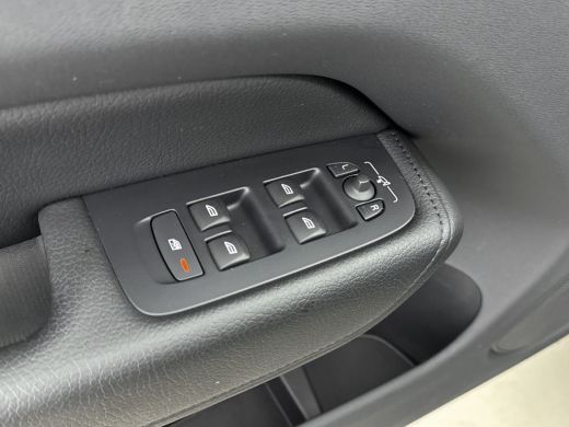 Volvo  XC60 2.0 T6 Plug-in hybrid AWD Inscription Expression | Trekhaak | Panoramadak | Lederen bekleding | S... ActivLease financial lease
