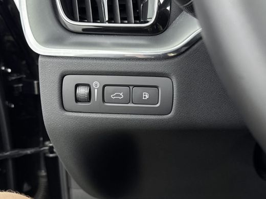 Volvo  XC60 2.0 T6 Plug-in hybrid AWD Inscription Expression | Trekhaak | Panoramadak | Lederen bekleding | S... ActivLease financial lease