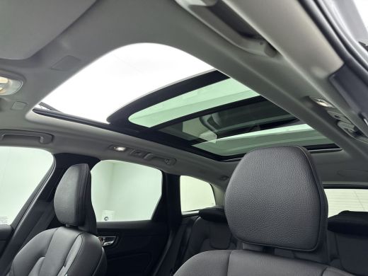 Volvo  XC60 2.0 T8 Plug-in hybrid AWD Ultra Dark | Trekhaak | Bower & Wilkins | Luchtvering |  PDC V+A en 360... ActivLease financial lease