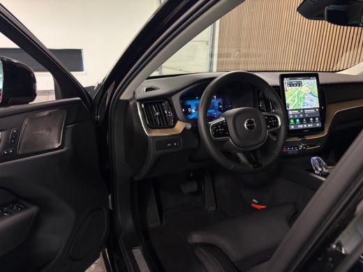 Volvo  XC60 T6 AWD Recharge Plus Dark | MY26 Facelift | Schuifdak | Trekhaak | 360&deg; Camera | | Head-Up Displa... ActivLease financial lease