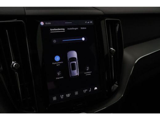 Volvo  XC60 T6 Plus Dark | SCHERP GEPRIJSD!! | Leer | Panorama | Trekhaak |  Platinum Grey  | ActivLease financial lease