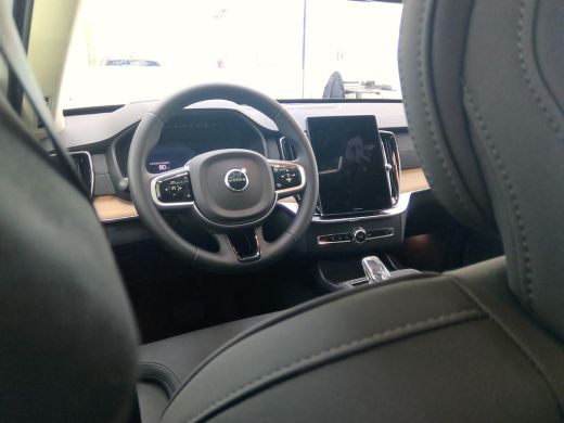 Volvo  XC90 2.0 T8 Plug-in hybrid AWD Ultra Dark | Trekhaak | Luchtvering | Extra getint Glas | PDC V+A en 36... ActivLease financial lease