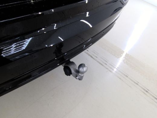 Volvo  XC90 2.0 T8 Plug-in hybrid AWD Ultra Dark | Trekhaak | Luchtvering | Extra getint Glas | PDC V+A en 36... ActivLease financial lease