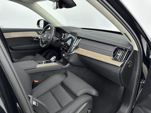 Volvo  XC90 2.0 T8 Plug-in hybrid AWD Ultra Dark | Trekhaak | Luchtvering | Extra getint Glas | PDC V+A en 36... ActivLease financial lease