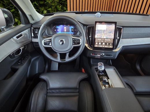 Volvo  XC90 2.0 T8 Plug-in hybrid AWD Ultra Dark | Luchtvering | Massage/ventilatie | Bowers&Wilkins | Trekhaak ActivLease financial lease