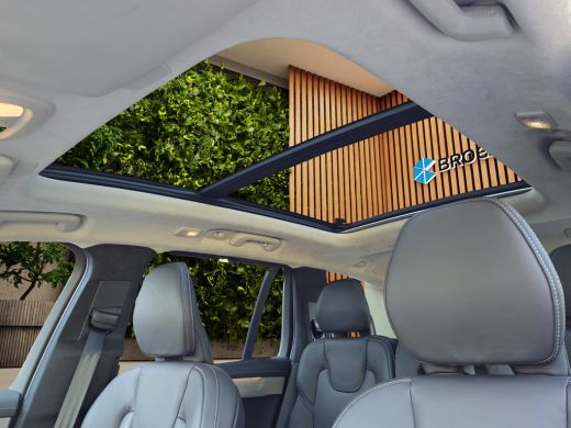 Volvo  XC90 2.0 T8 Plug-in hybrid AWD Ultra Dark | Luchtvering | Massage/ventilatie | Bowers&Wilkins | Trekhaak ActivLease financial lease