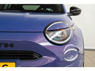 Abarth 600e Scorpionissima 54 kWh | 8 Jaar Garantie | Design Pack | Tech Pack | Winter Pack | Gaming Pack | 2...