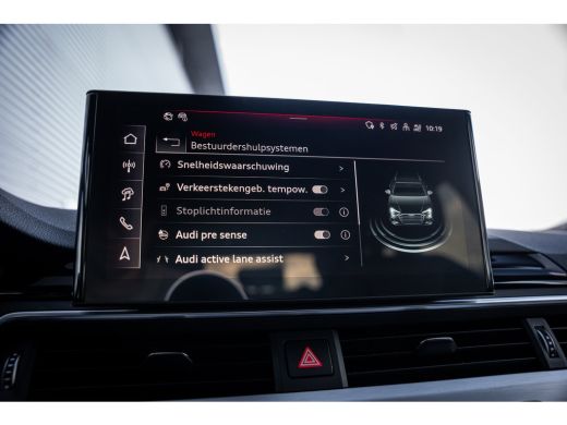 Audi A4 Avant 35 TFSI S edition Competition | Cruise control | Parkeersensor achter | S Line exterieur ActivLease financial lease