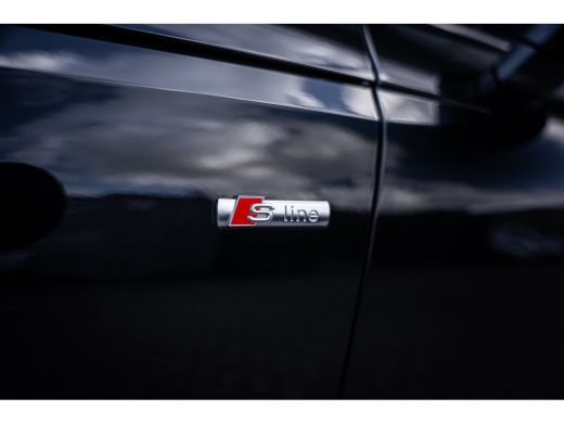 Audi A4 Avant 35 TFSI S edition Competition | Cruise control | Parkeersensor achter | S Line exterieur ActivLease financial lease