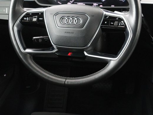 Audi e-tron 50 quattro S edition 71 kWh | SOH 90.4 | Panoramadak | Adaptive cruise | Matrix LED | Elek. Stoel... ActivLease financial lease
