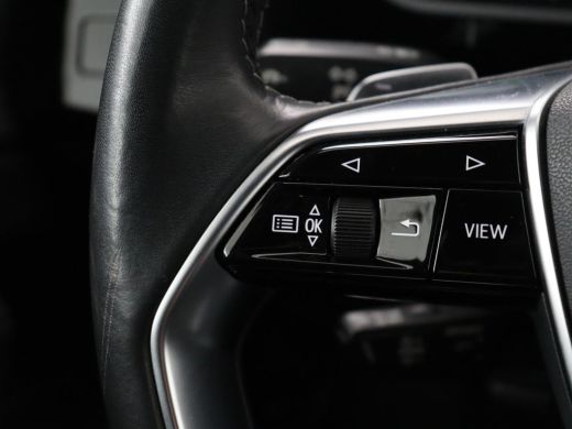Audi e-tron 50 quattro S edition 71 kWh | SOH 90.4 | Panoramadak | Adaptive cruise | Matrix LED | Elek. Stoel... ActivLease financial lease
