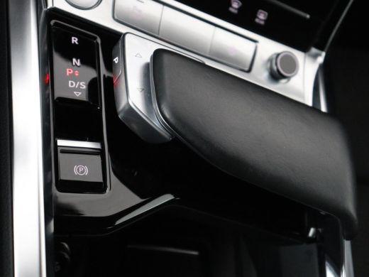 Audi e-tron 50 quattro S edition 71 kWh | SOH 90.4 | Panoramadak | Adaptive cruise | Matrix LED | Elek. Stoel... ActivLease financial lease