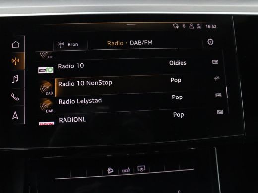 Audi e-tron 50 quattro S edition 71 kWh | SOH 90.4 | Panoramadak | Adaptive cruise | Matrix LED | Elek. Stoel... ActivLease financial lease