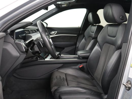 Audi e-tron 50 quattro S edition 71 kWh | SOH 90.4 | Panoramadak | Adaptive cruise | Matrix LED | Elek. Stoel... ActivLease financial lease