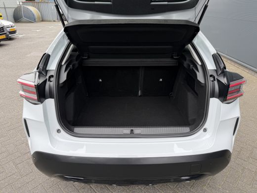 Citroën C4 145pk Hybride Plus (Camera - LED - Navigatie - Automatische Airco - Parkeersensoren - Apple Carplay) ActivLease financial lease