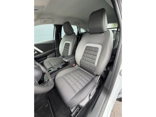 Citroën C4 145pk Hybride Plus (Camera - LED - Navigatie - Automatische Airco - Parkeersensoren - Apple Carplay) ActivLease financial lease